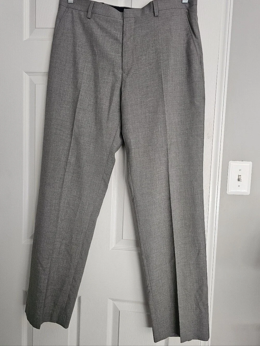 Banana Republic NWT Gray Men's Dress Pants - Classic Tailored Trousers Sz. 35x32